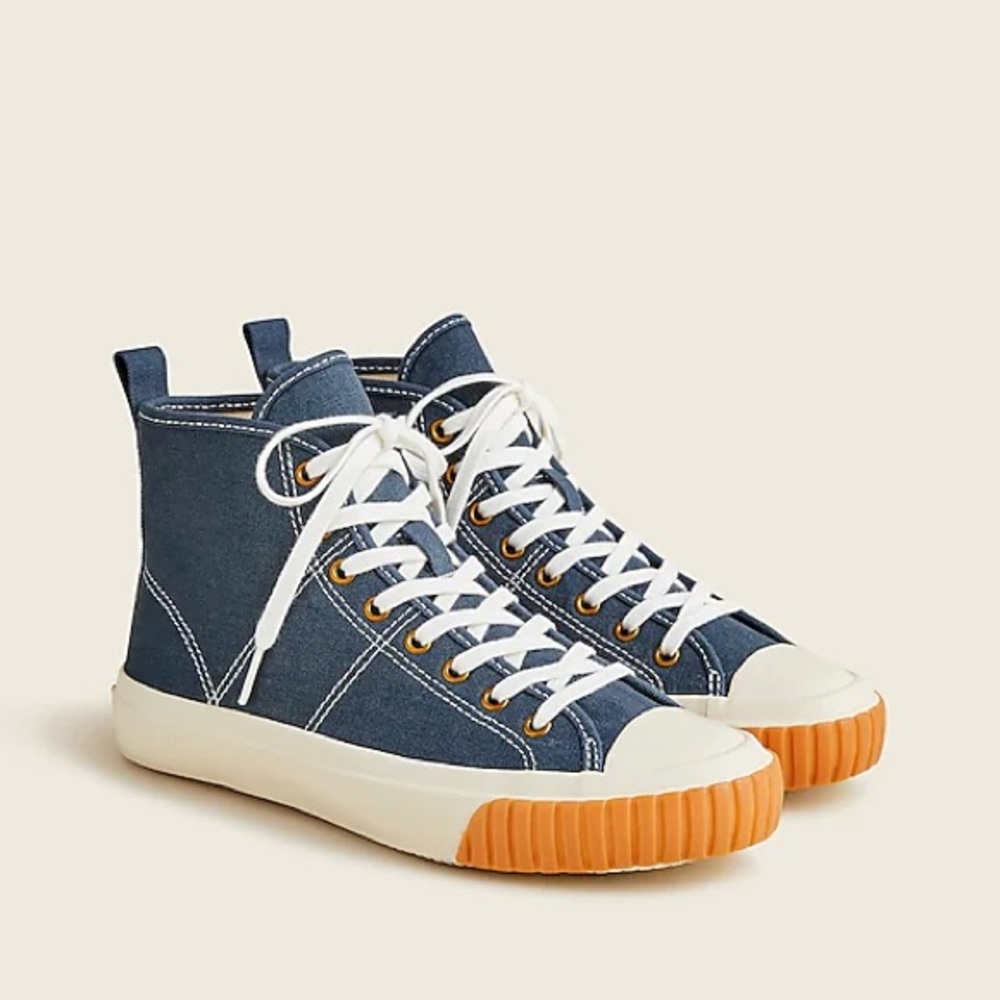 Size 8 brand new in packaging